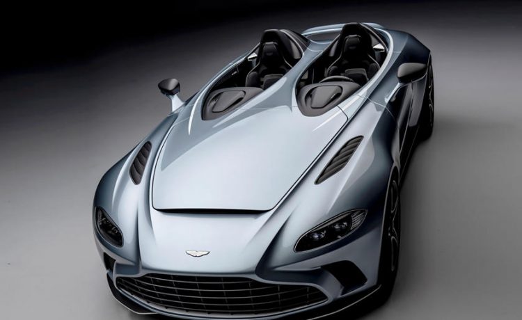 أستون مارتن V12 Speedster تقدم بقوة 700 حصان وسعر مليون دولار
