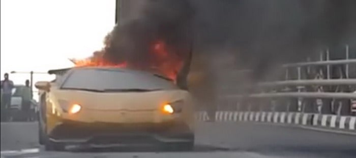فيديو : اكتشاف سر حريق لامبورجيني أفنتادور في دبي في مايو الماضي