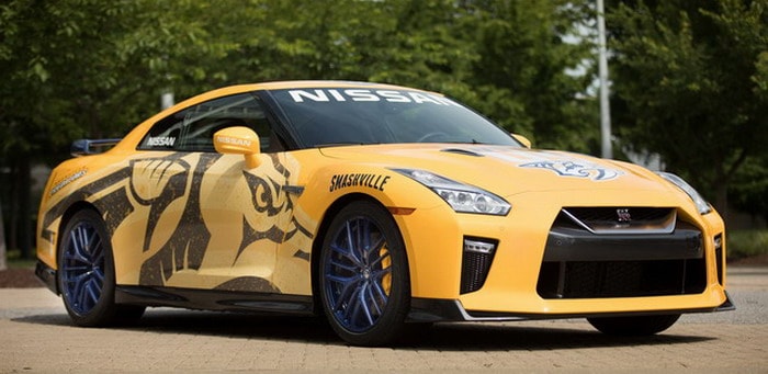 نيسان GT-R فريدة من نوعها بلمسات فريق ناشفيل الأمريكي معروضة للبيع