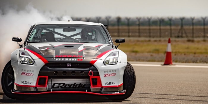 نيسان GT-R تكسر الرقم القياسي العالمي لأسرع دريفت في العالم