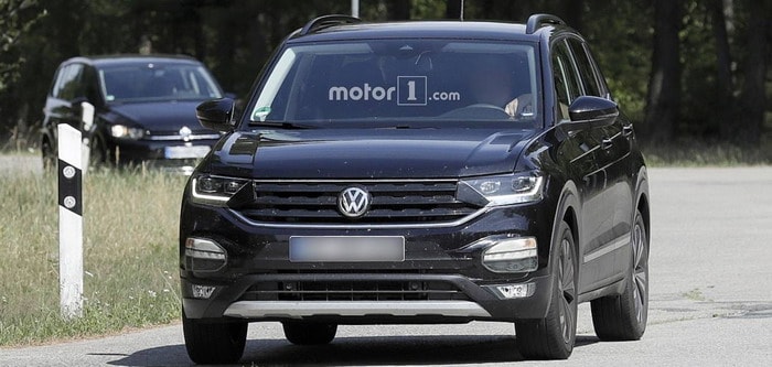 فولكس فاجن T-Cross 2019 الجديدة تفقد بعض التمويه في صور جديدة